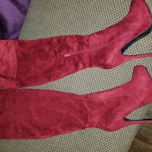 Red / burgandy suede heel boots